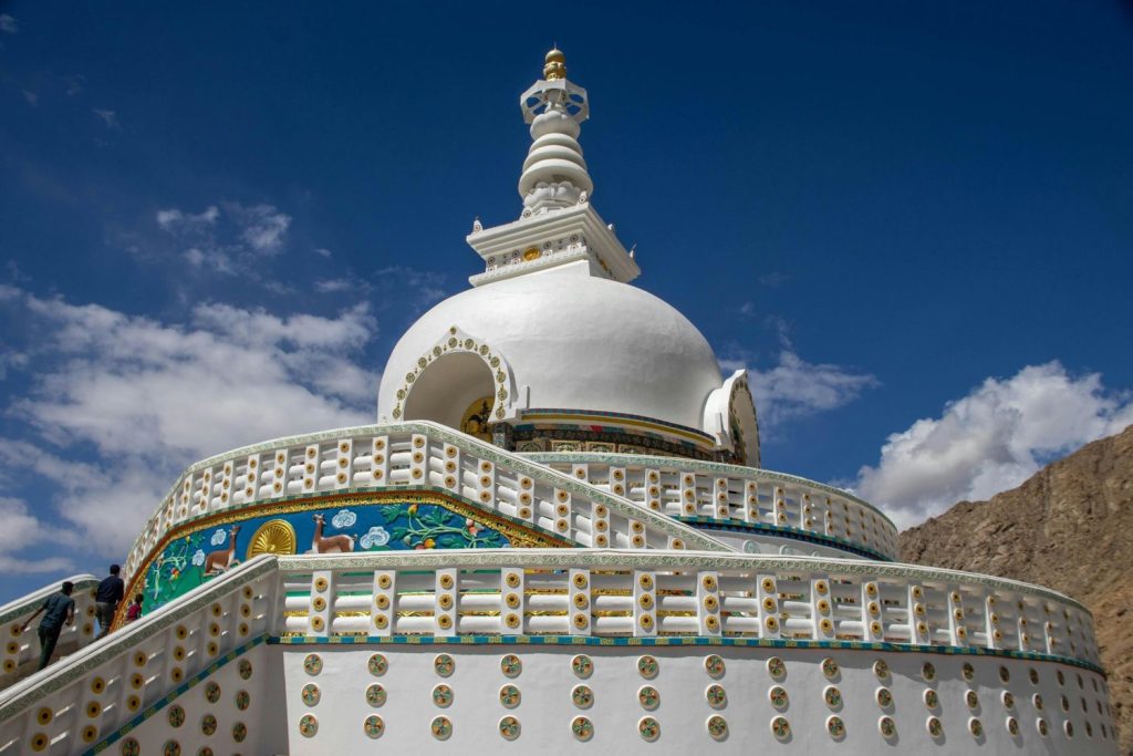 shanti stupa in india